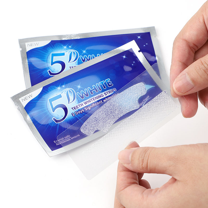 7 paia 5D Gel Sbiancamento Dei - Teeth Whitening Crest recensione e prezzo